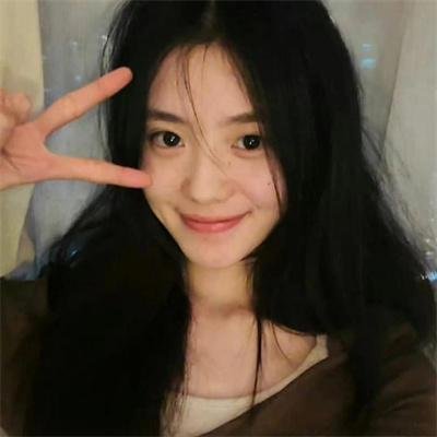 拉．拉